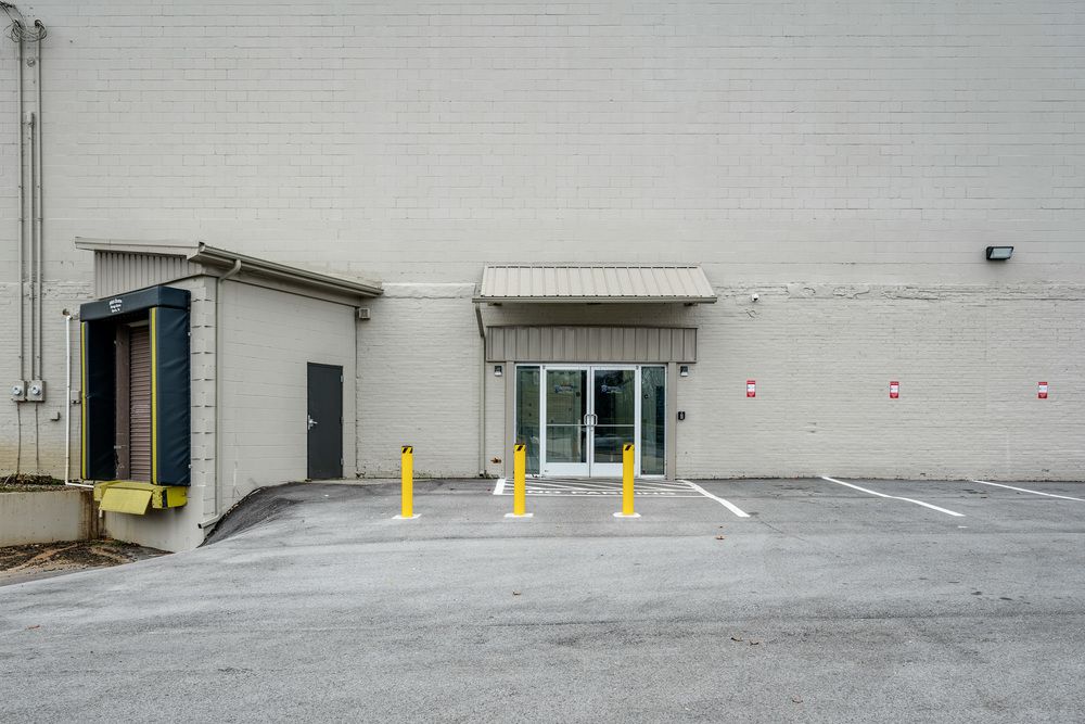 221 W Bockman Way, Sparta, TN 38583
